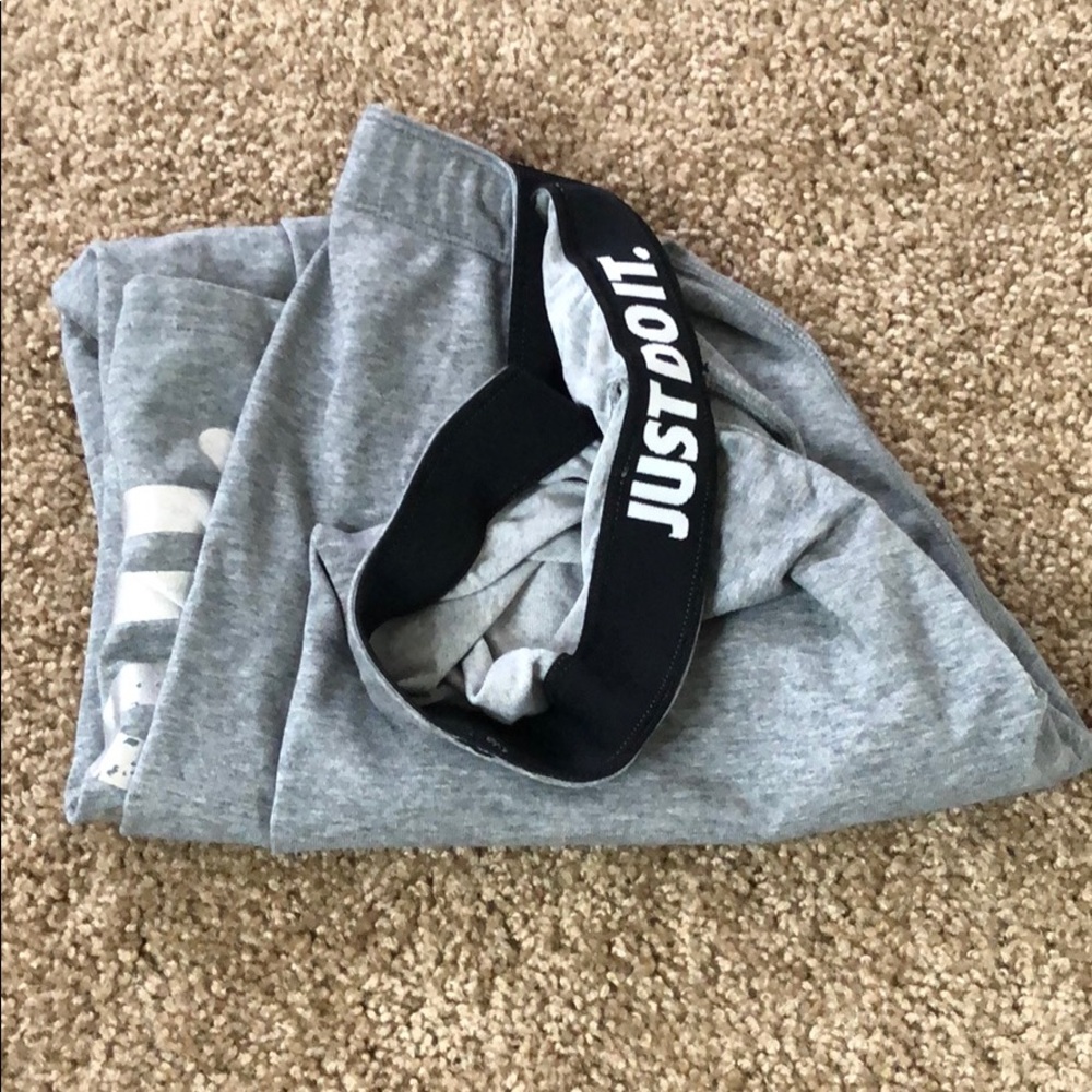 Heather gray Nike just do it leggings